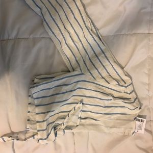 Urban Outfitter’s Long Sleeve Linen Tie Crop